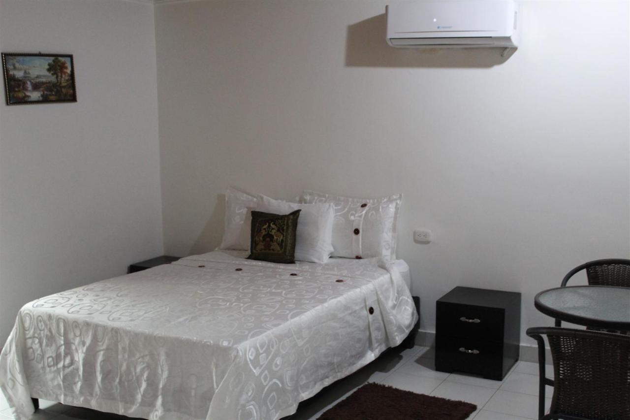 Hotel Costa Bahia Cartagena Exteriör bild